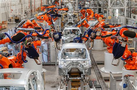 4 Hot Careers In The Automotive Industry 4 Hot Careers In The Automotive Industry