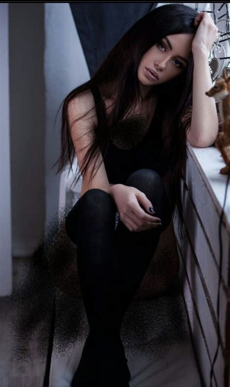 A Raven Haired Hottie Has Her Box Filled