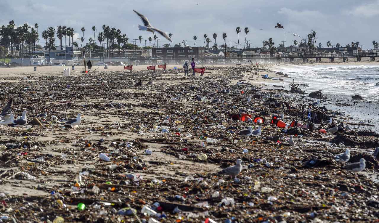After Storms Seal Beach Looks Like A Landfill Blanketed With Trash After Storms Seal Beach Looks Like A Landfill Blanketed With Trash