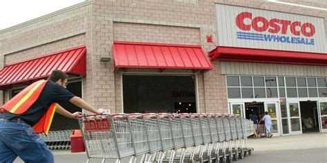 Costco Jobs Aren T Always Easy Thanks To Annoying Shopper Habits Costco Jobs Aren T Always Easy Thanks To Annoying Shopper Habits