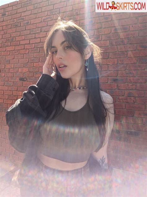 Heyimbee Nudes Heyimbee Nudes