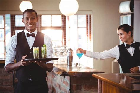 How Much Do I Tip The Caterer Tipping Etiquette 101 Thomas Oliver S Nyc How Much Do I Tip The Caterer Tipping Etiquette 101 Thomas Oliver S Nyc