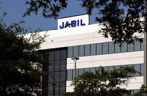 Jabil Circuit Profit Falls Wsj