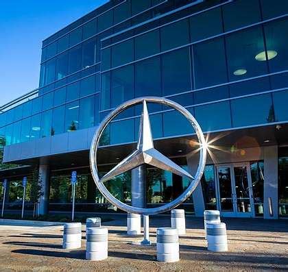 Mercedes Benz North America 7 920 Images Photos Et Images Mercedes Benz North America 7 920 Images Photos Et Images