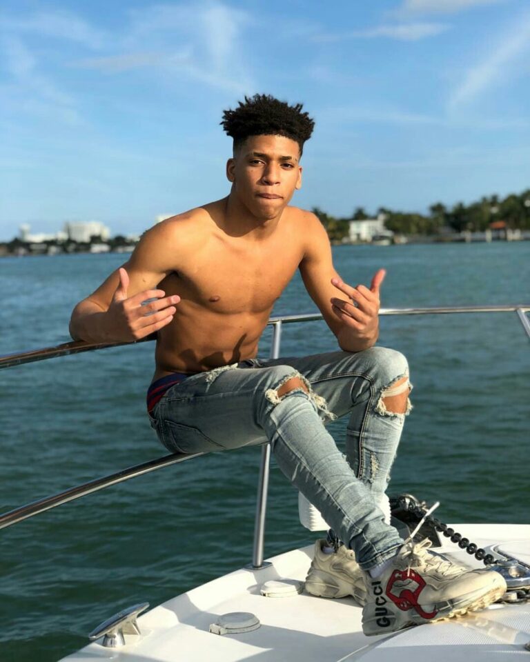 Nle Choppa Larger Than Life Literally And Musically Nle Choppa Larger Than Life Literally And Musically
