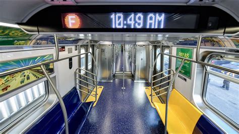 Nyc Subway Mta Hosts 1St Ride Aboard Brand New R211 Train Abc7 New York