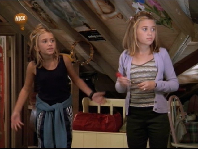 Olsen Sister Olsen Twins Abc Photo Two Of A Kind Mary Kate Ashley Olsen Sister Olsen Twins Abc Photo Two Of A Kind Mary Kate Ashley