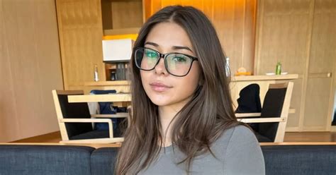 Onlyfans Model Sophie Rain Earned 43 Million In Her First Year On The Onlyfans Model Sophie Rain Earned 43 Million In Her First Year On The
