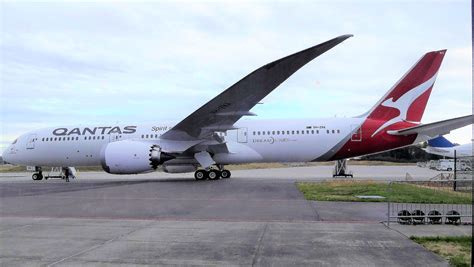 Qantas Unveils Its First Boeing 787 Dreamliner Qantas Unveils Its First Boeing 787 Dreamliner