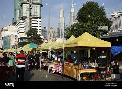 Ramadan Food Bazaar In Kampung Baru Kuala Lumpur Malaysia Stock Photo Ramadan Food Bazaar In Kampung Baru Kuala Lumpur Malaysia Stock Photo