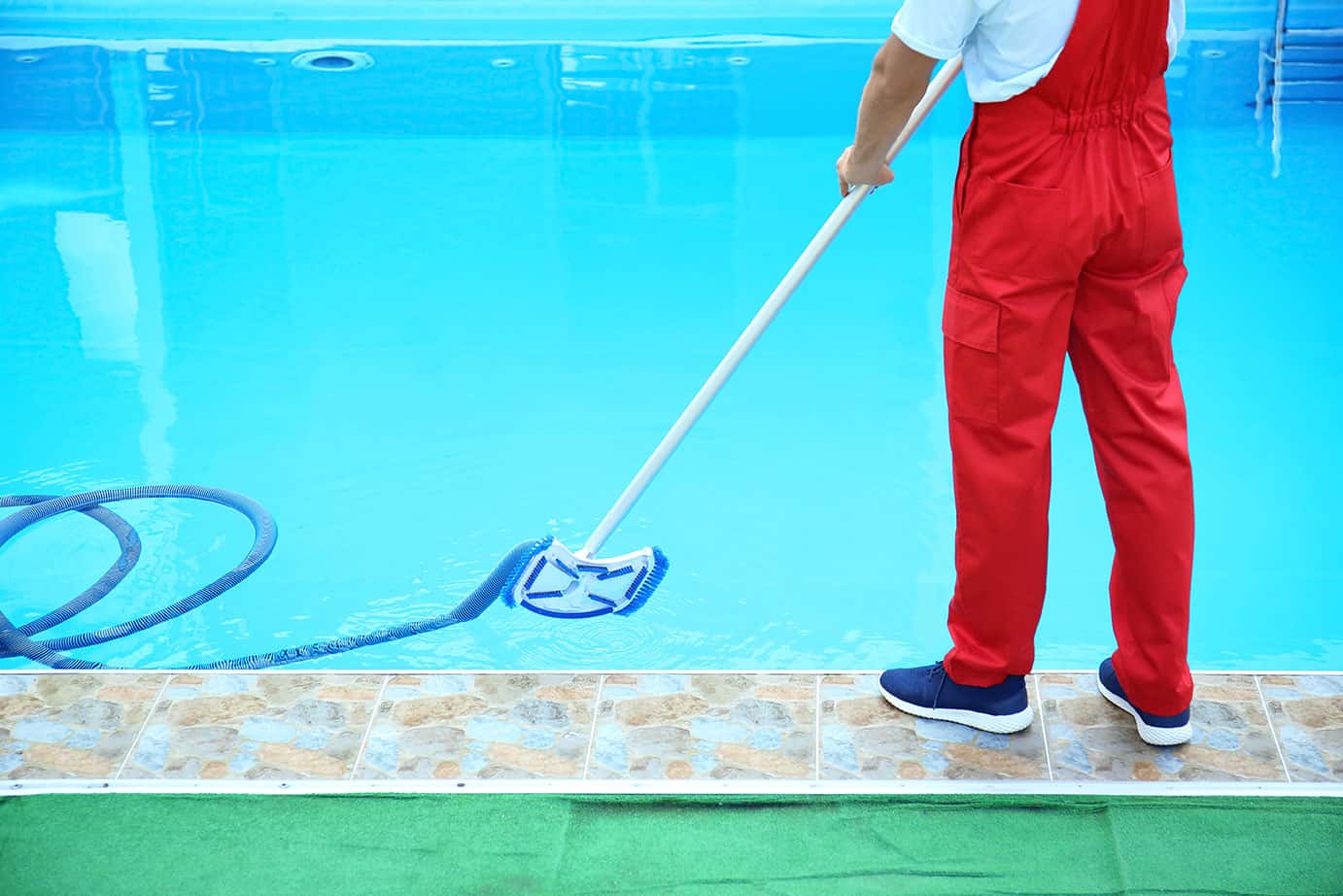 Swimming Pool Cleaning Business