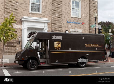 Ups Delivery Truck Washington Dc Usa Stock Photo Alamy Ups Delivery Truck Washington Dc Usa Stock Photo Alamy