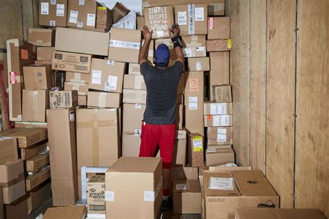 Ups Pay Package Handler