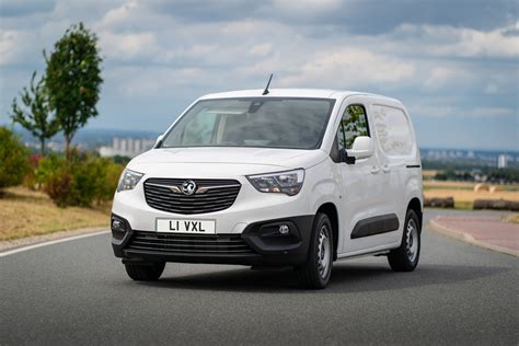Vauxhall Combo Cargo Combi Van L2 Electric 2300 100Kw Prime 50Kwh H1 Vauxhall Combo Cargo Combi Van L2 Electric 2300 100Kw Prime 50Kwh H1