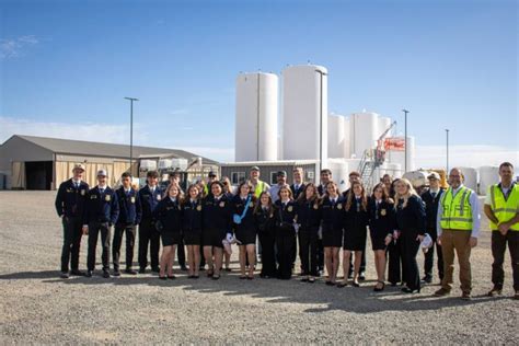Wilbur Ellis Hosts Ffa Tour Showcases Investment In Future Of